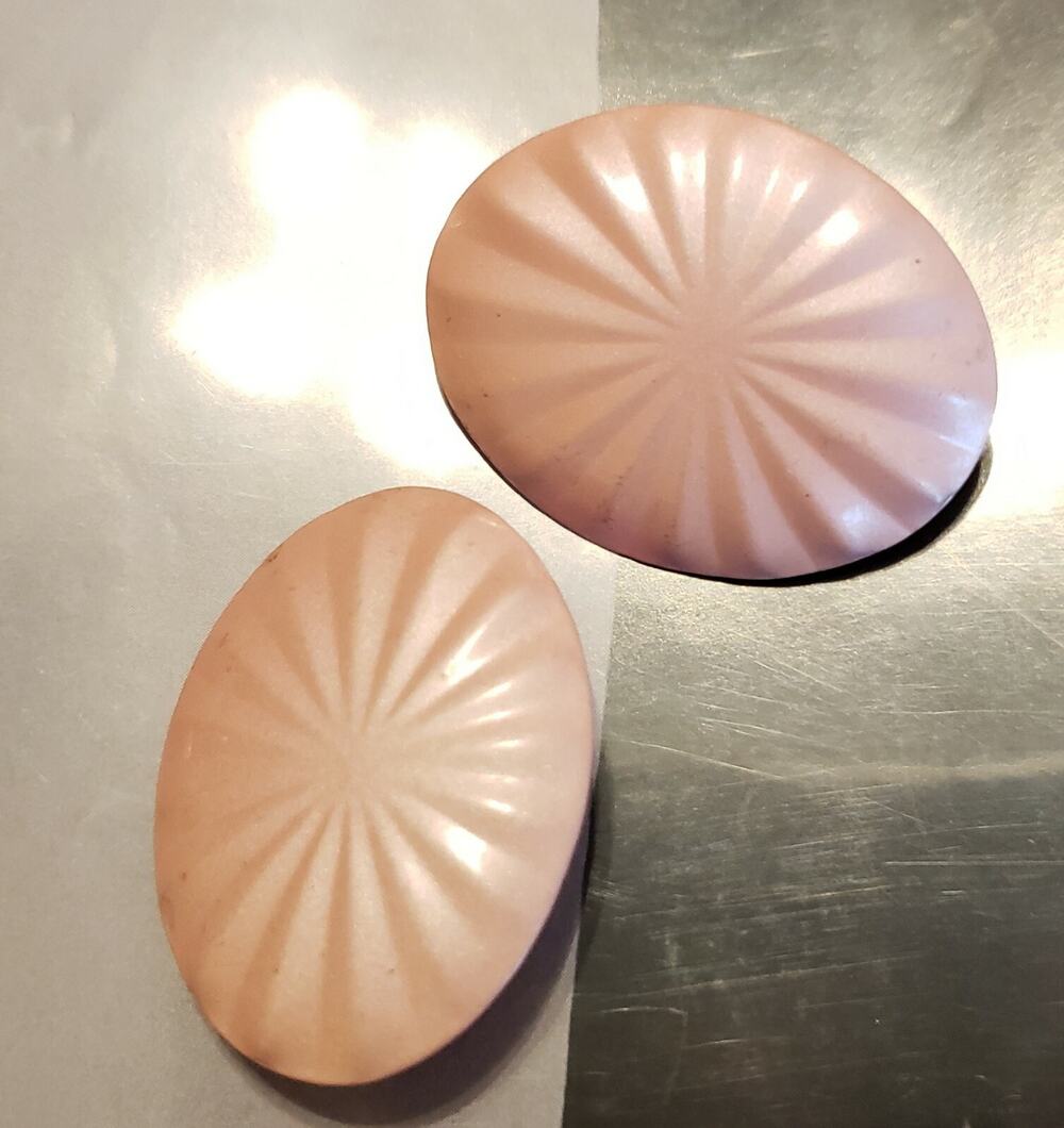 Vintage Light pink enamel metal clip on earrings 1" rc-42